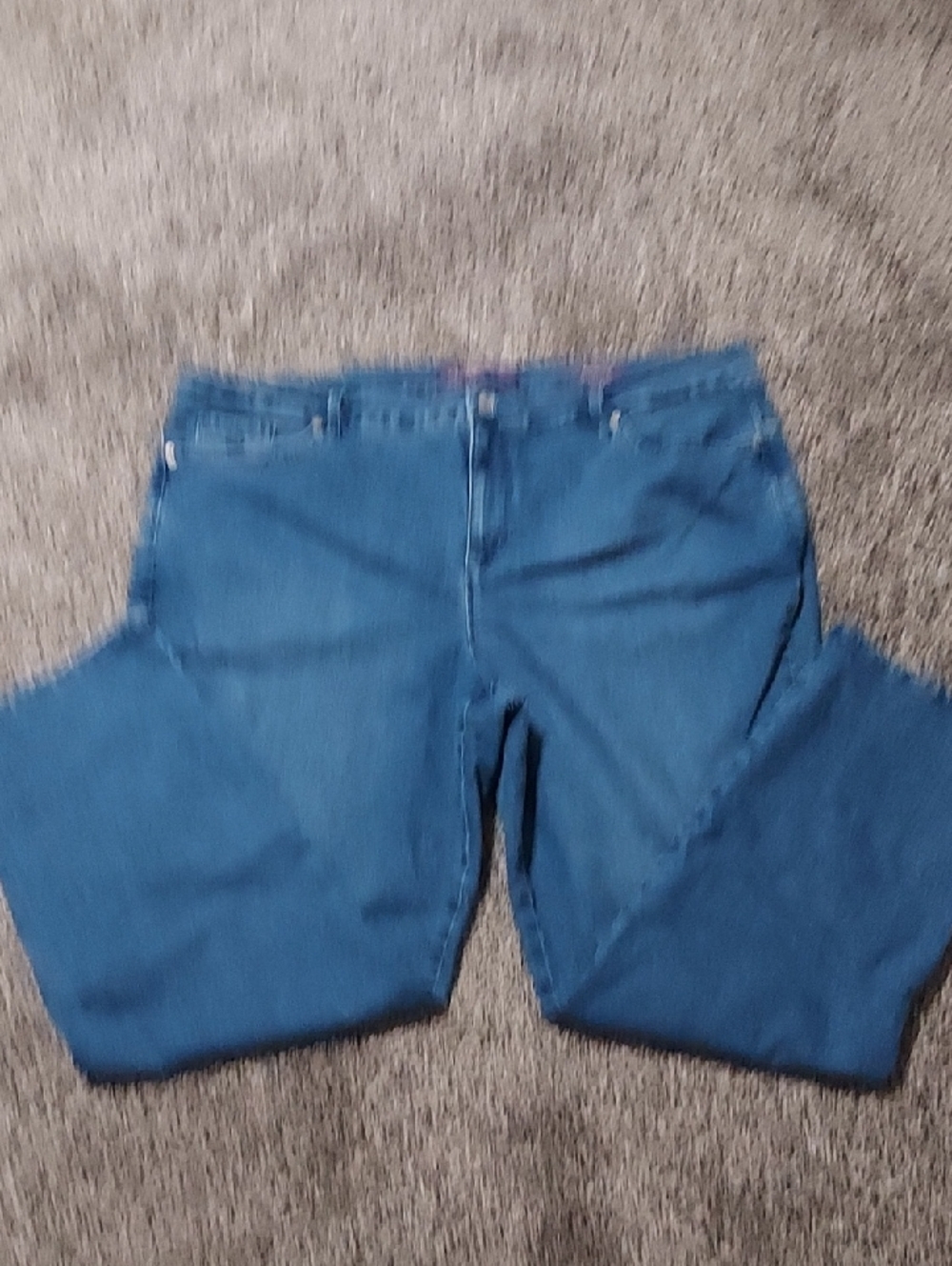 Gloria Vanderbilt Straight-Leg Jeans